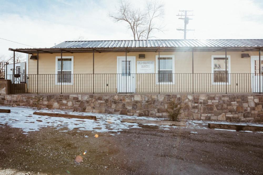 Old Brewery Hostel Tonopah Exterior photo